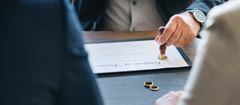 The Difference Between a Justice of the Peace and a Notary Public